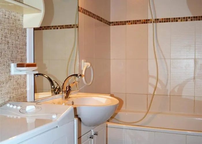 Chalet Accolé à Bolquère, 6 Pers, 3 Chambres, Cuisine équipée, Parking, Animaux Acceptés - Fr-1-592-7 *